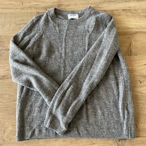 WOmens sweater